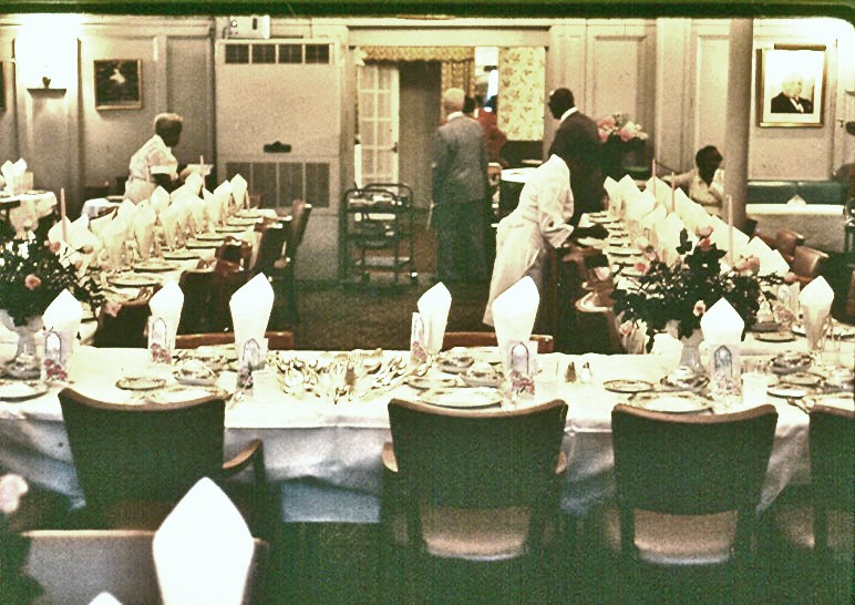 The Divine Fairmont Hotel Banquet Table